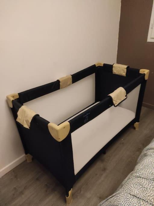 City & Cosy, Lyon Charcot- Wifi - Lave Linge - Balcon - Parking מראה חיצוני תמונה