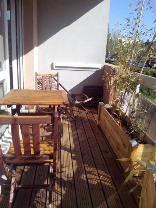 City & Cosy, Lyon Charcot- Wifi - Lave Linge - Balcon - Parking מראה חיצוני תמונה