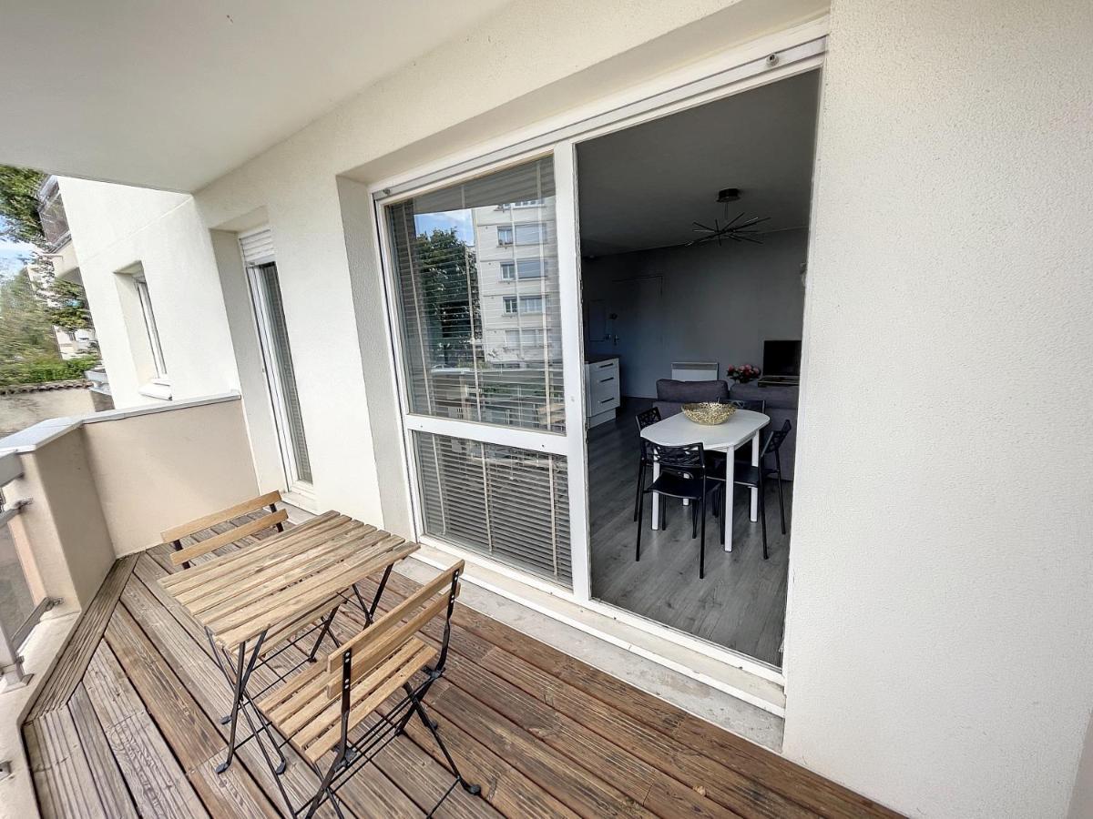 City & Cosy, Lyon Charcot- Wifi - Lave Linge - Balcon - Parking מראה חיצוני תמונה